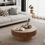 Mesa de centro redonda con almacenamiento – Nogal / Madera natural / Negra, MDF acanalado, 80 o 100 cm