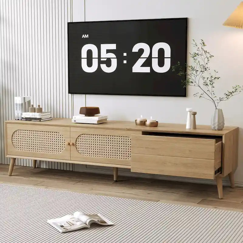 Mueble para TV de madera natural con puertas de ratán, 1 cajón, 2 armarios, apto para televisores de hasta 80", requiere montaje entre 2 personas