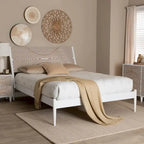 Cama de plataforma blanca / marrón natural con cabecero tallado, Queen y King